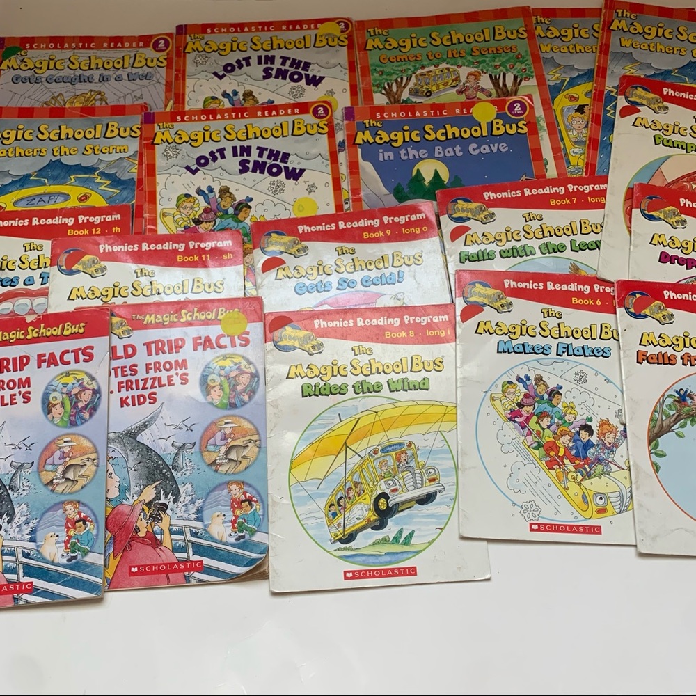 Lot of 19 Magic School Bus Leveled Readers